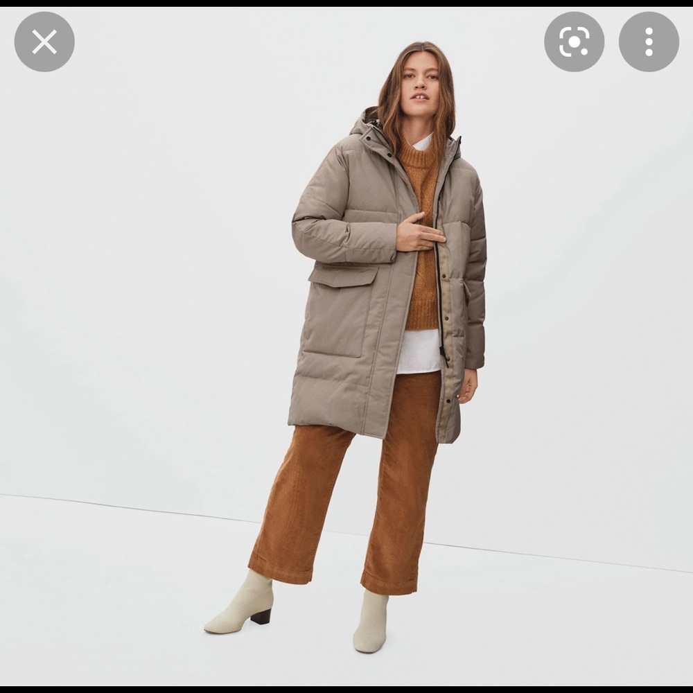 Everlane Puffer Medium  - Burnt Sugar SOLD OUT